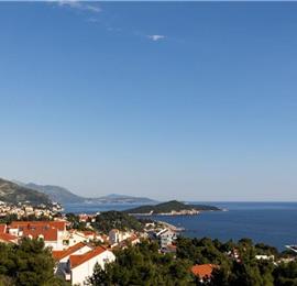 6 Bedroom Villa with Heated Infinity Pool and Sea Views in Dubrovnik, Sleeps 12